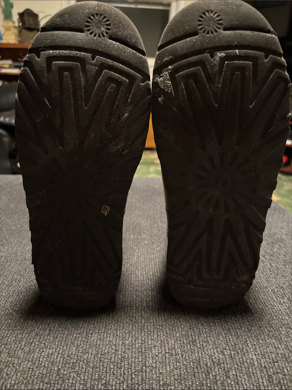 UGG Women's Short Waterproof Snow Boot - Black